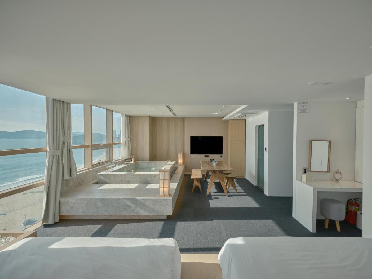 Uh Suite The Haeundae بوسان المظهر الخارجي الصورة